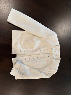 Size 6 Chanel Style Calvin Klein Cream Cropped Jacket – Elegant Button Detail
